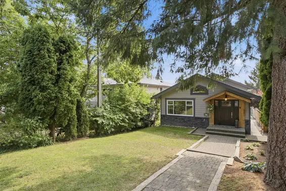1153 Wellington Drive, North Vancouver