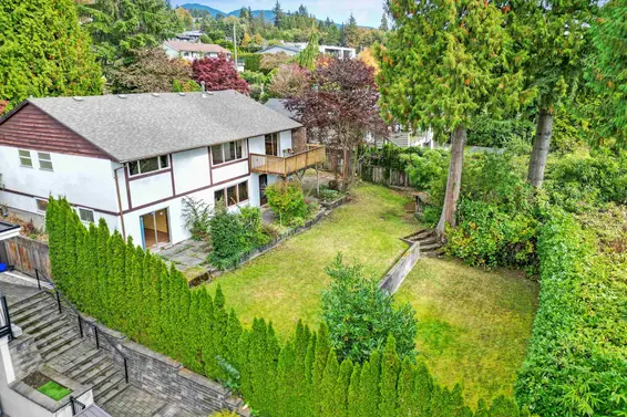 1880 Palmerston Avenue, West Vancouver For Sale - image 2