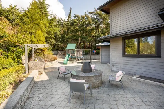 1365 Cammeray Road, West Vancouver For Sale - image 11