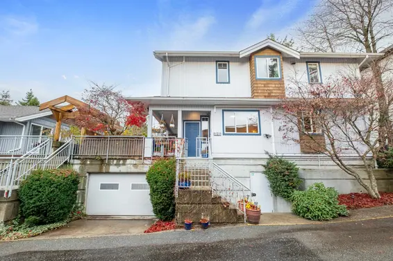 4 1940 Chesterfield Avenue, North Vancouver