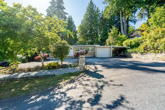 1595 Rena Crescent, West Vancouver For Sale - image 1