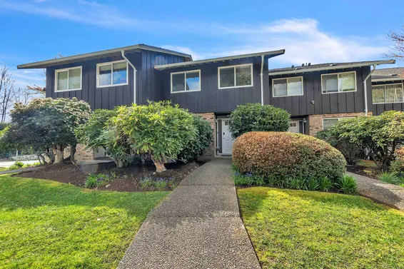 802 555 West 28th Street, North Vancouver