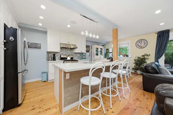 1126 Premier Street, North Vancouver