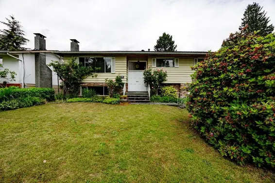 770 East 15Th Street, North Vancouver For Sale - image 2