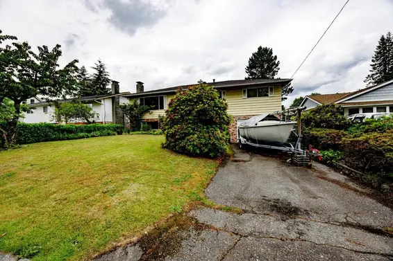 770 East 15Th Street, North Vancouver For Sale - image 3
