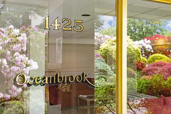 404 1425 Esquimalt Avenue, West Vancouver