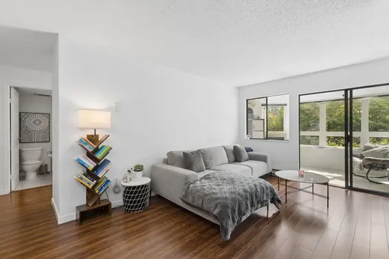 204 1155 Ross Rd, North Vancouver