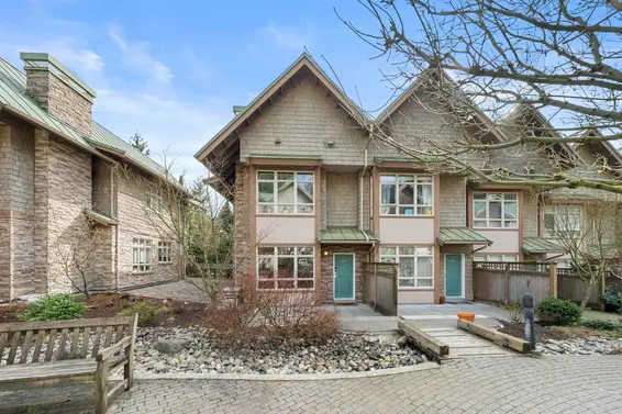 3318 Mt Seymour Parkway, North Vancouver