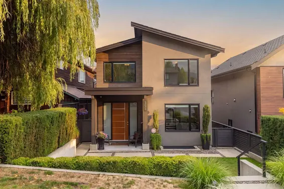 351 West 28th Street, North Vancouver