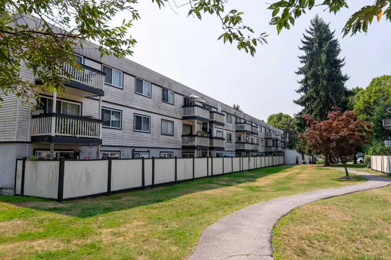 316 780 Premier Street, North Vancouver