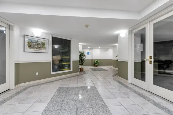 206 1150 Lynn Valley Road, North Vancouver