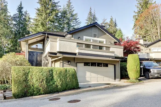 1 1900 Indian River Crescent, North Vancouver