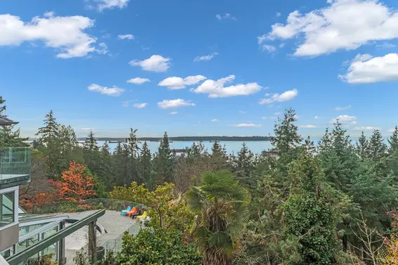 4253 Rockbank Place, West Vancouver For Sale - image 32