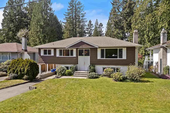 1189 Edgewood Place, North Vancouver