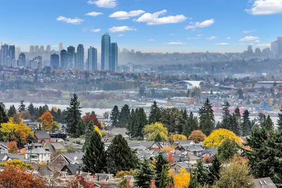 1610 125 East 14th Street, North Vancouver