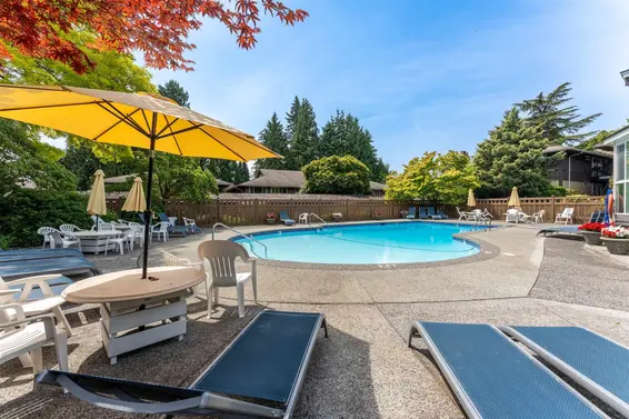 308 555 West 28th Street, North Vancouver
