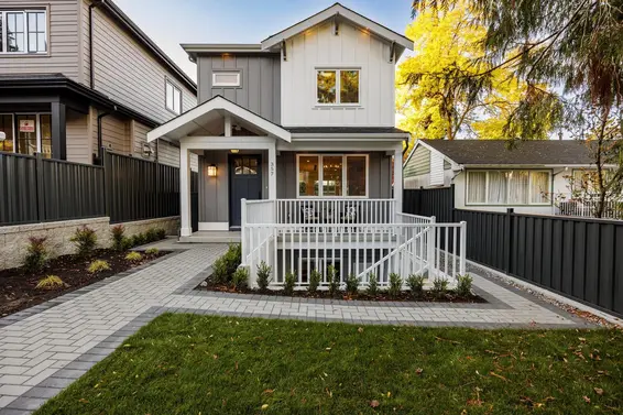 357 East 22nd Street, North Vancouver