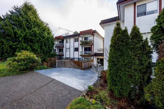 201 135 West 21St Street, North Vancouver For Sale - image 2