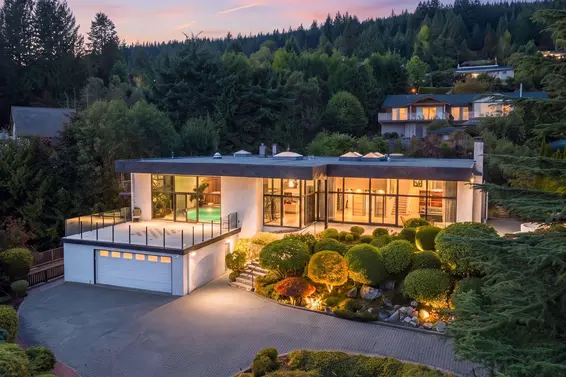 1439 Sandhurst Place, West Vancouver