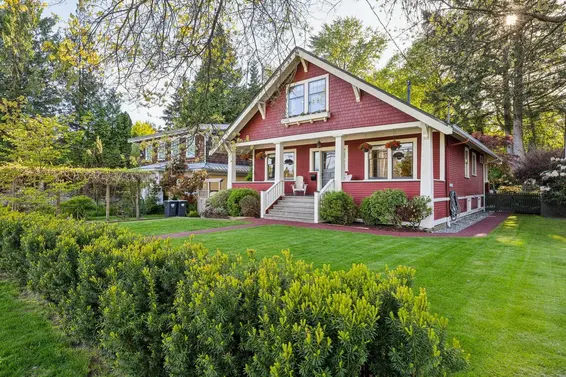 3391 Mountain Highway, North Vancouver