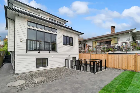 255 West 28Th Street, North Vancouver For Sale - image 30