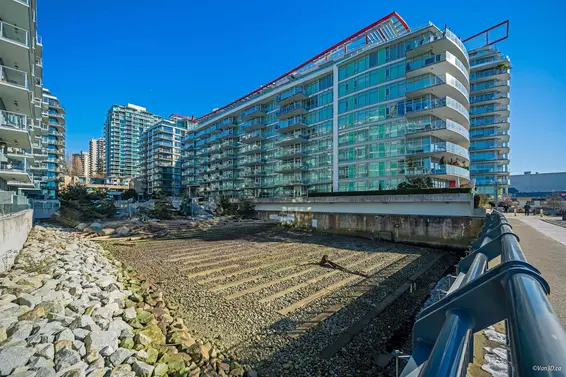 305 185 Victory Ship Way, North Vancouver For Sale - image 25