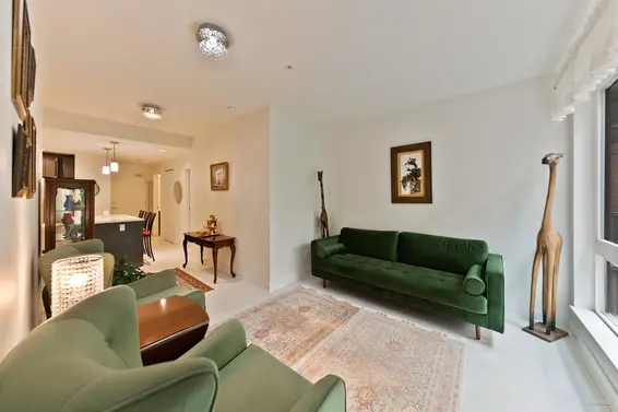 205 733 West 3rd Street, North Vancouver