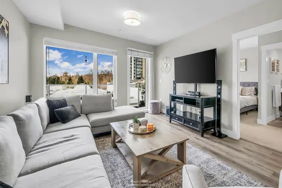 401 1496 Charlotte Road, North Vancouver
