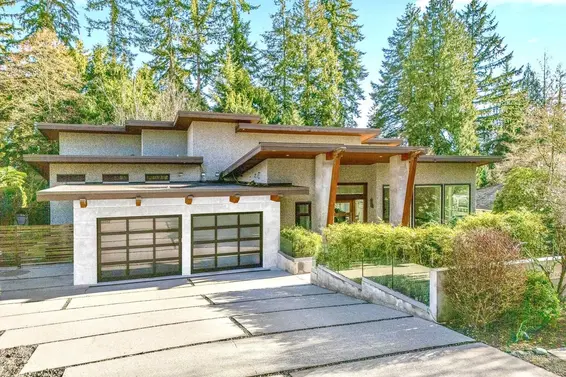 388 Hidhurst Place, West Vancouver