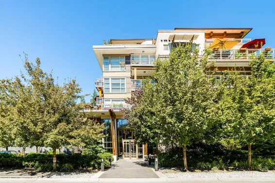 406 3606 Aldercrest Drive, North Vancouver