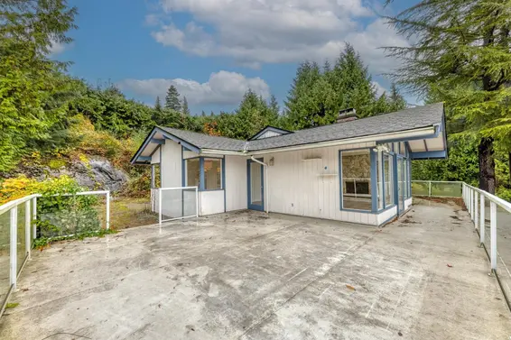 1380 Burnside Road, West Vancouver For Sale - image 31