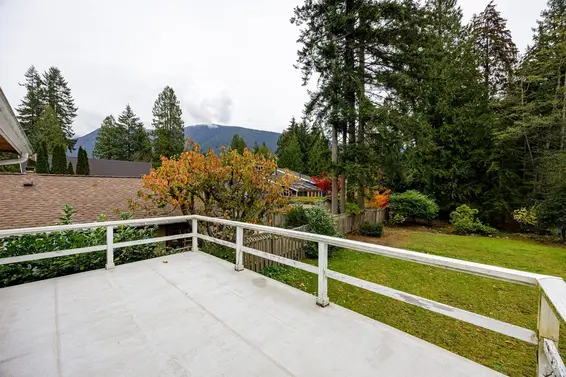 4578 Capilano Road, North Vancouver For Sale - image 17