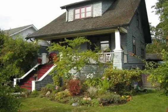 364 East 14th Street, North Vancouver
