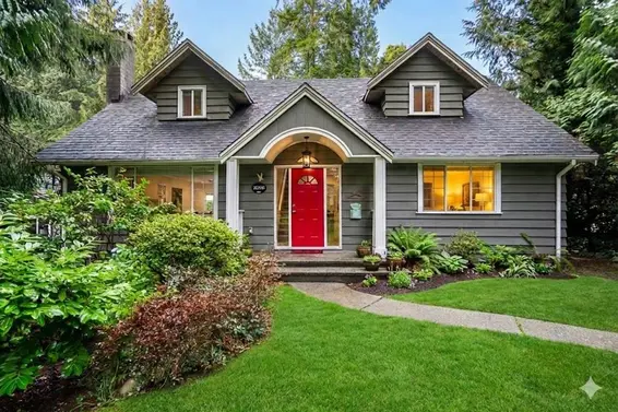 2266 Swinburne Avenue, North Vancouver
