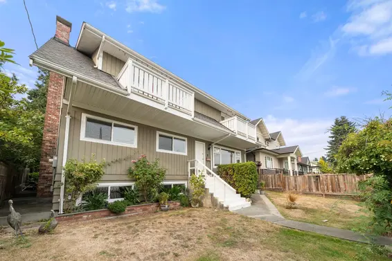 462 East 4th Street, North Vancouver