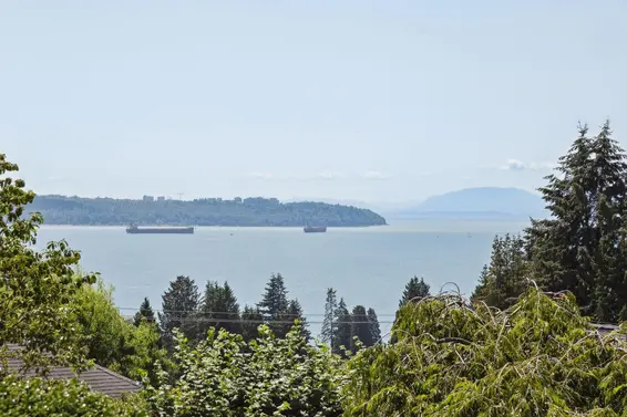 2136 Nelson Avenue, West Vancouver For Sale - image 1
