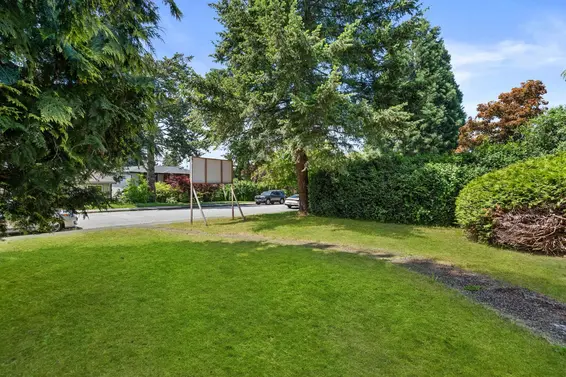 642 East 6Th Street, North Vancouver For Sale - image 4