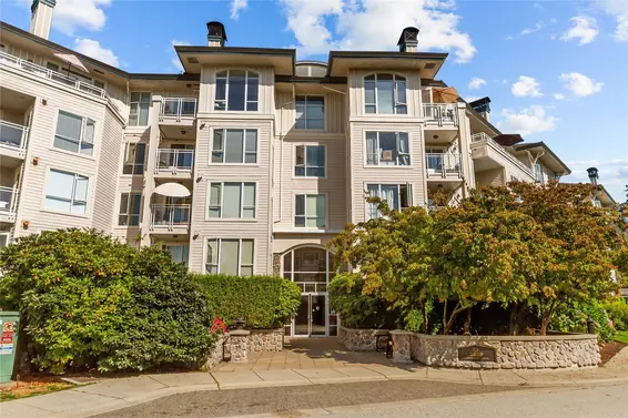302 3608 Deercrest Drive, North Vancouver