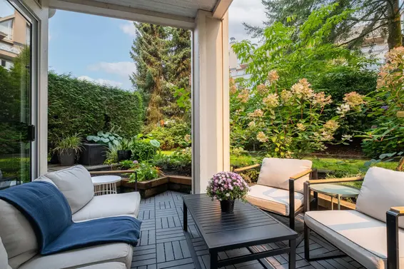 210 3608 Deercrest Drive, North Vancouver