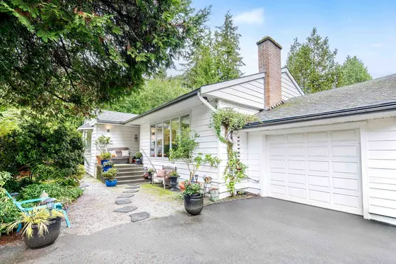 830 Mathers Avenue, West Vancouver