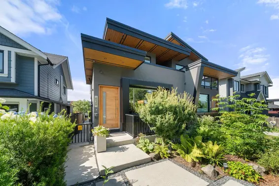 629 East 4th Street, North Vancouver