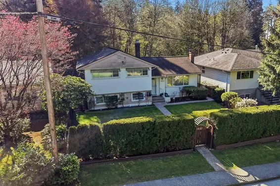 1852 Larson Road, North Vancouver
