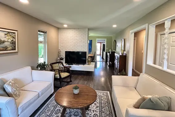 1798 Garden Avenue, North Vancouver