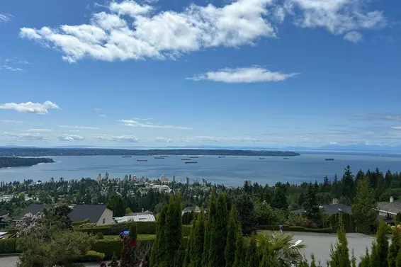 2555 Westhill Drive, West Vancouver