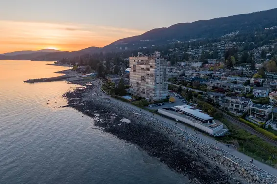 1503 150 24th Street, West Vancouver