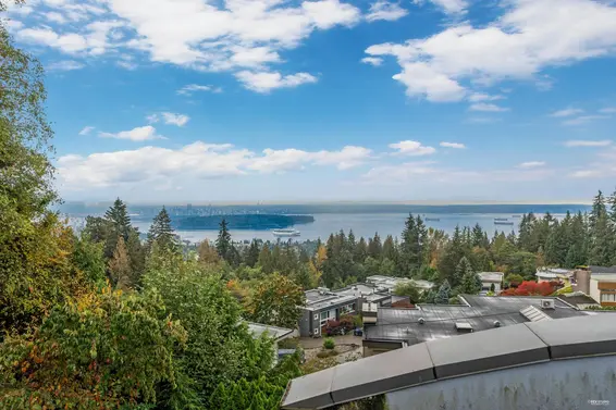 2617 Westhill Way, West Vancouver For Sale - image 2