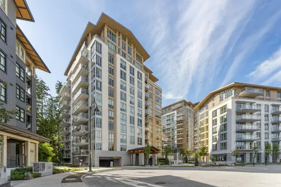 206 2325 Emery Court, North Vancouver