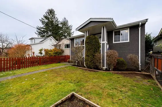 328 East 16th Street, North Vancouver For Sale - image 3