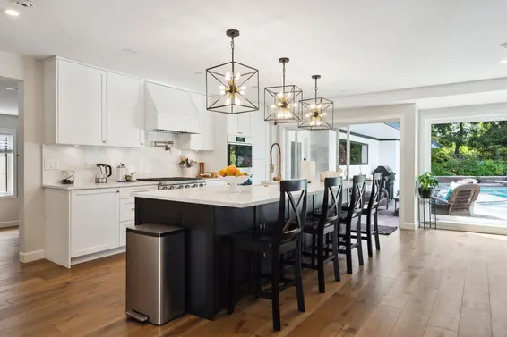 3061 Bewicke Avenue, North Vancouver