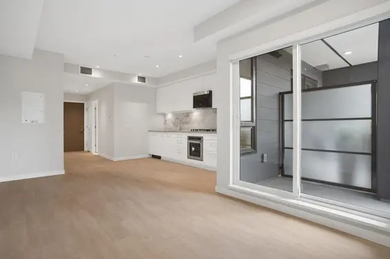516 110 East 17th Street, North Vancouver